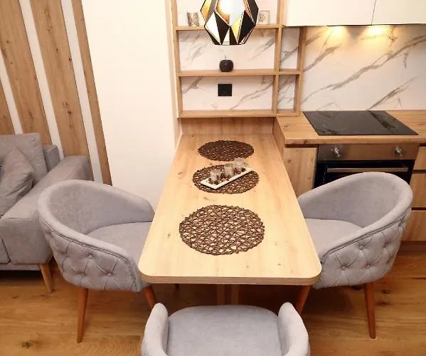 A12 شقة بيلاسنيكا